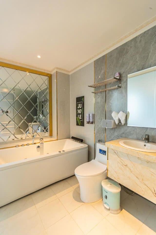 Khach San Bien Sao 2 - 139 Nguyen Luong P10 Go Vap Hotel Ho Chi Minh City