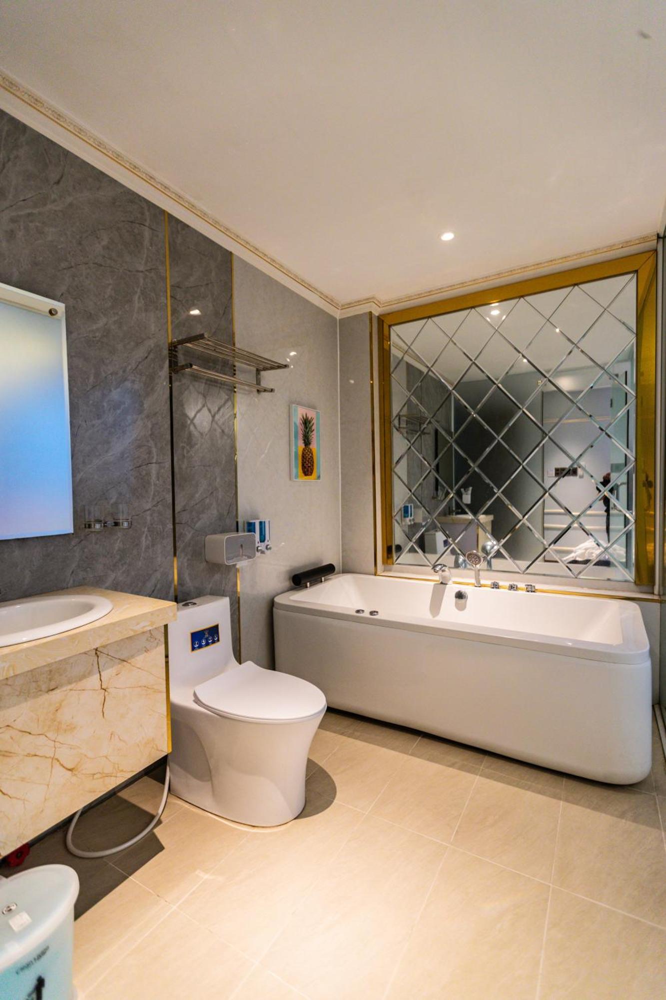 Hotel Khach San Bien Sao 2 - 139 Nguyen Luong P10 Go Vap 3*